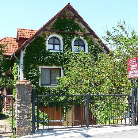 Aranyhaz Apartmanszallas Тихани Екстериор снимка