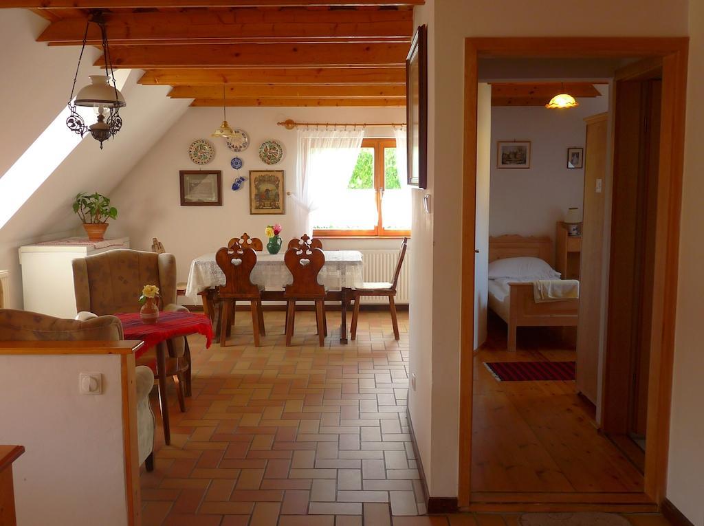 Aranyhaz Apartmanszallas Тихани Екстериор снимка
