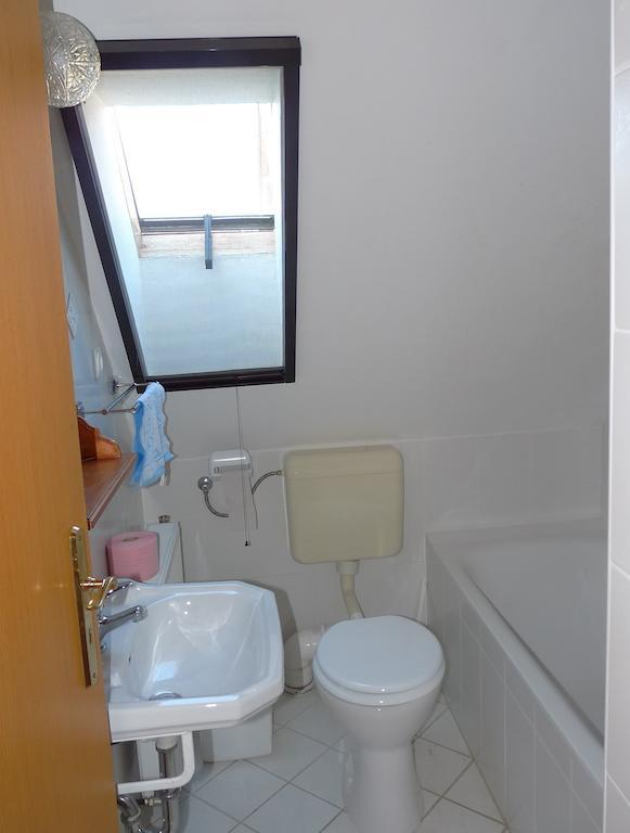 Aranyhaz Apartmanszallas Тихани Стая снимка